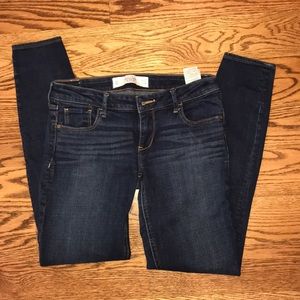 Abercrombie & Fitch Dark Wash Jean!